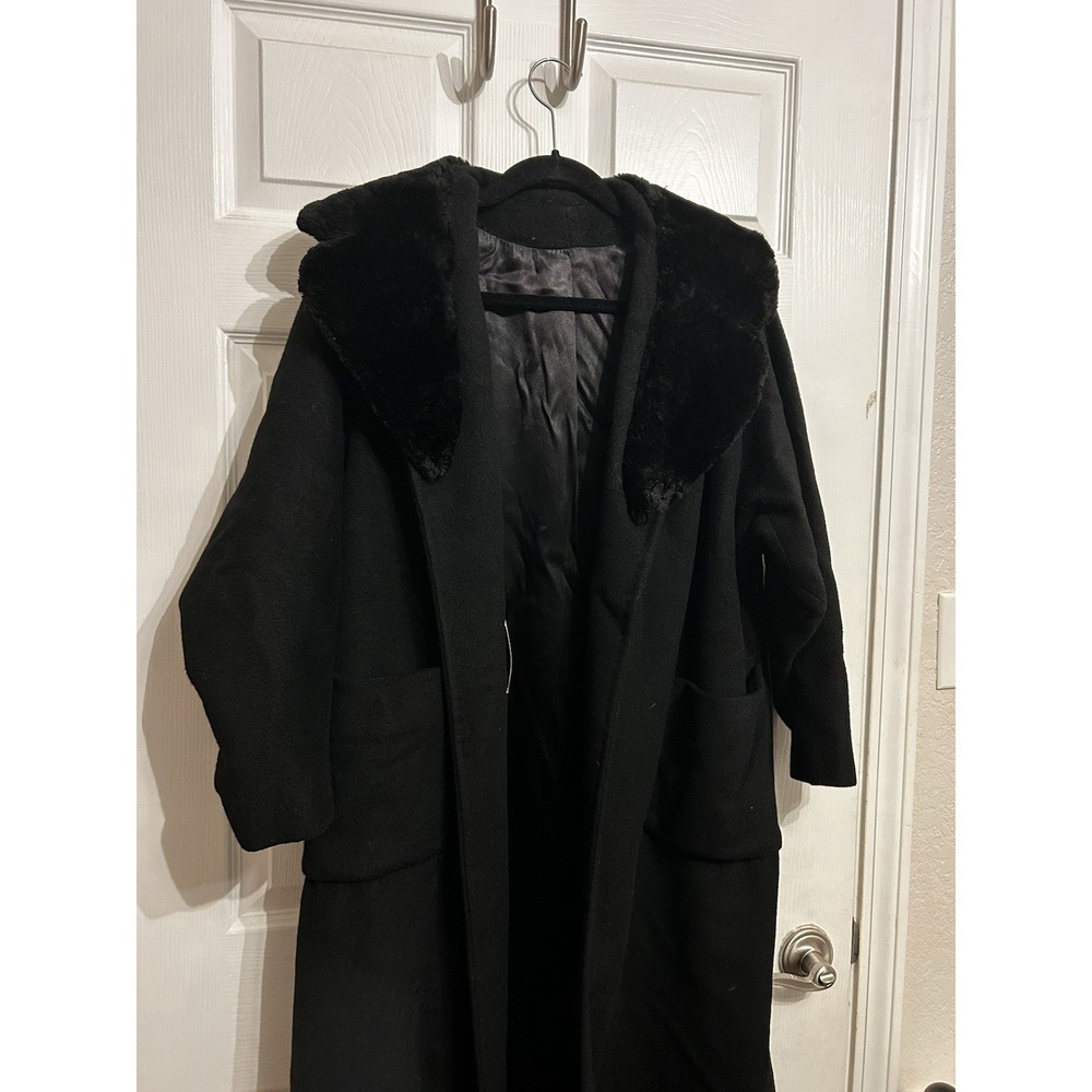 VTG Women's Full Length Wool Coat Fur Collar Pockets Overcoat Fenway Union Made - Picture 3 of 9